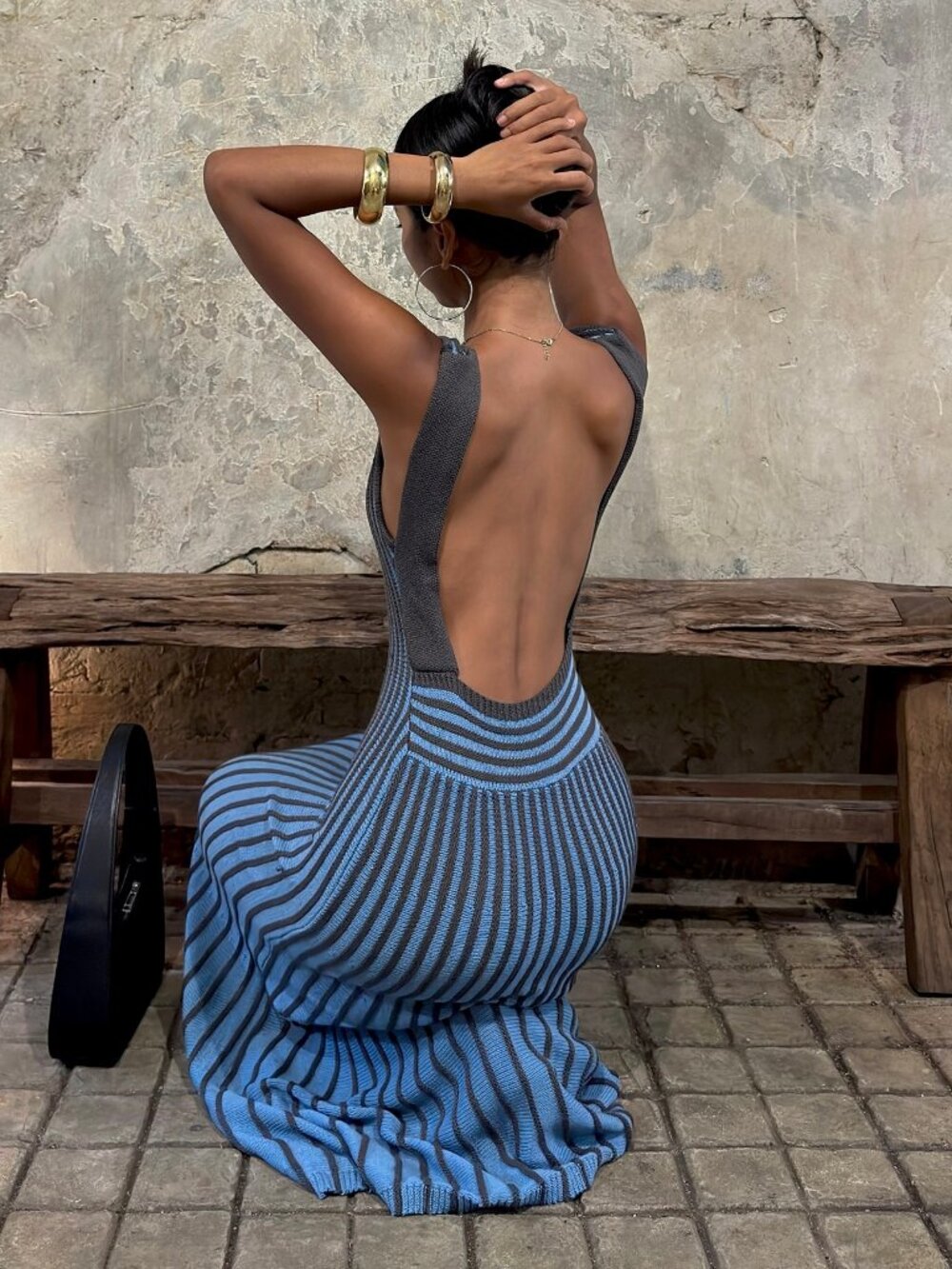 Blue Elegant Women's Striped Knit Long V-Neck Dress - Picture 2 of 7